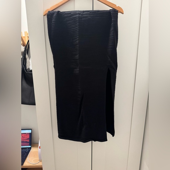 COS Textured Pencil Skirt Sz S like new - Picture 3 of 5